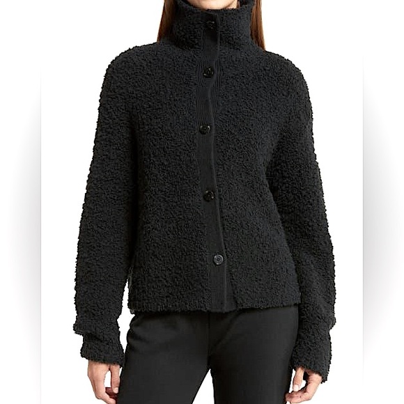 UGG(r) Alaura Cloudfluff Wool Blend Jacket in Black, Size Small - Picture 1 of 8